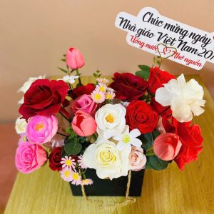 50+ Mẫu hộp & giỏ hoa sáp tặng thầy cô tri ân 20-11