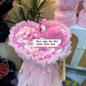 Mẫu bó hoa sáp kèm gấu món quà ý nghĩa dành tặng người thương
