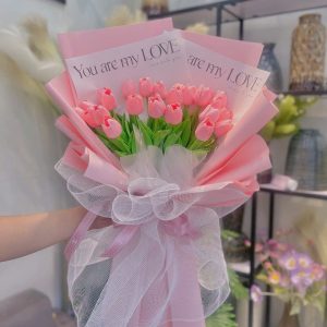 Mẫu bó hoa sáp Tulip nhẹ nhàng, sang chảnh
